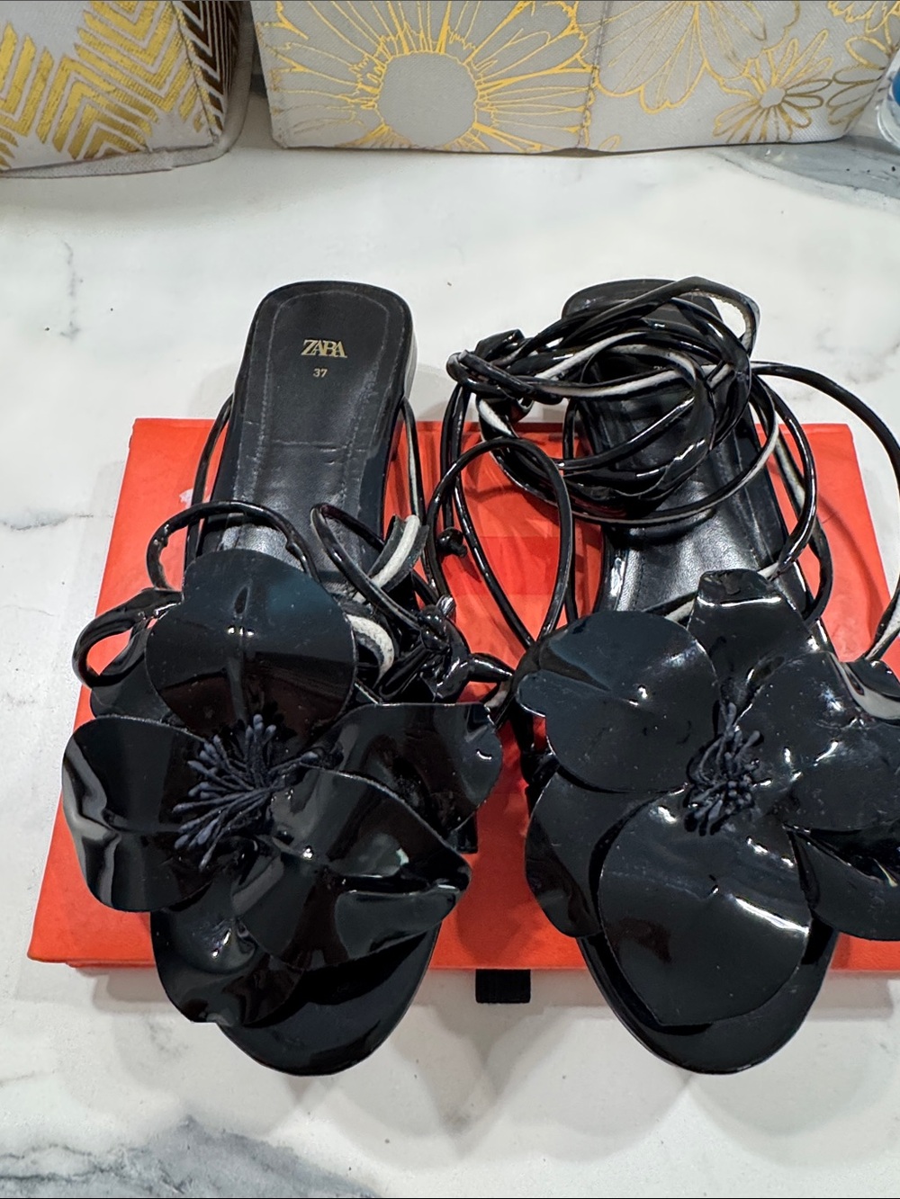 Zara Black Glossy Floral Lace-Up Mules‎ Womens 37